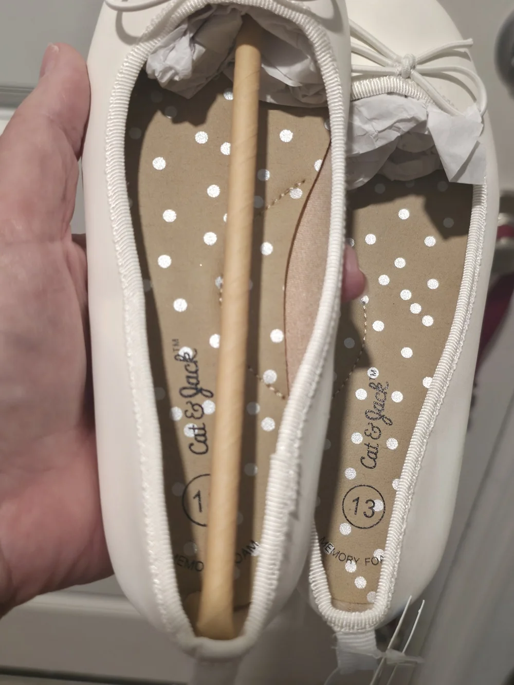 Cat & Jack White/Tan Kids Dress Shoes Size 13